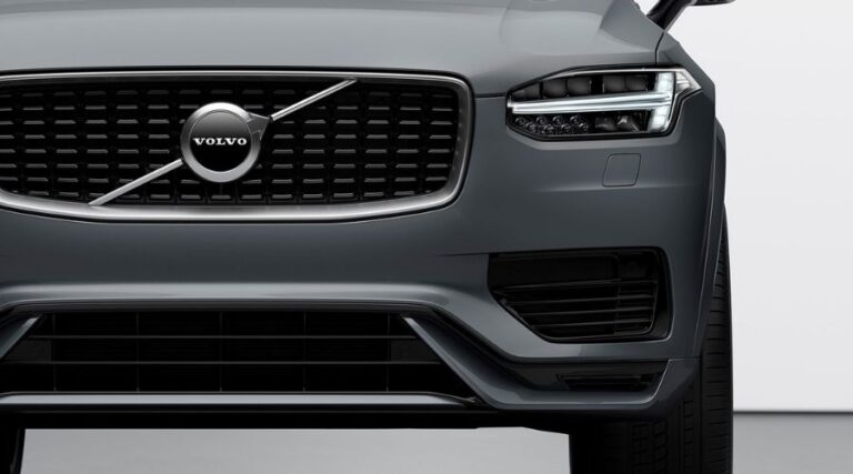 Maneja tu Volvo XC90 B6