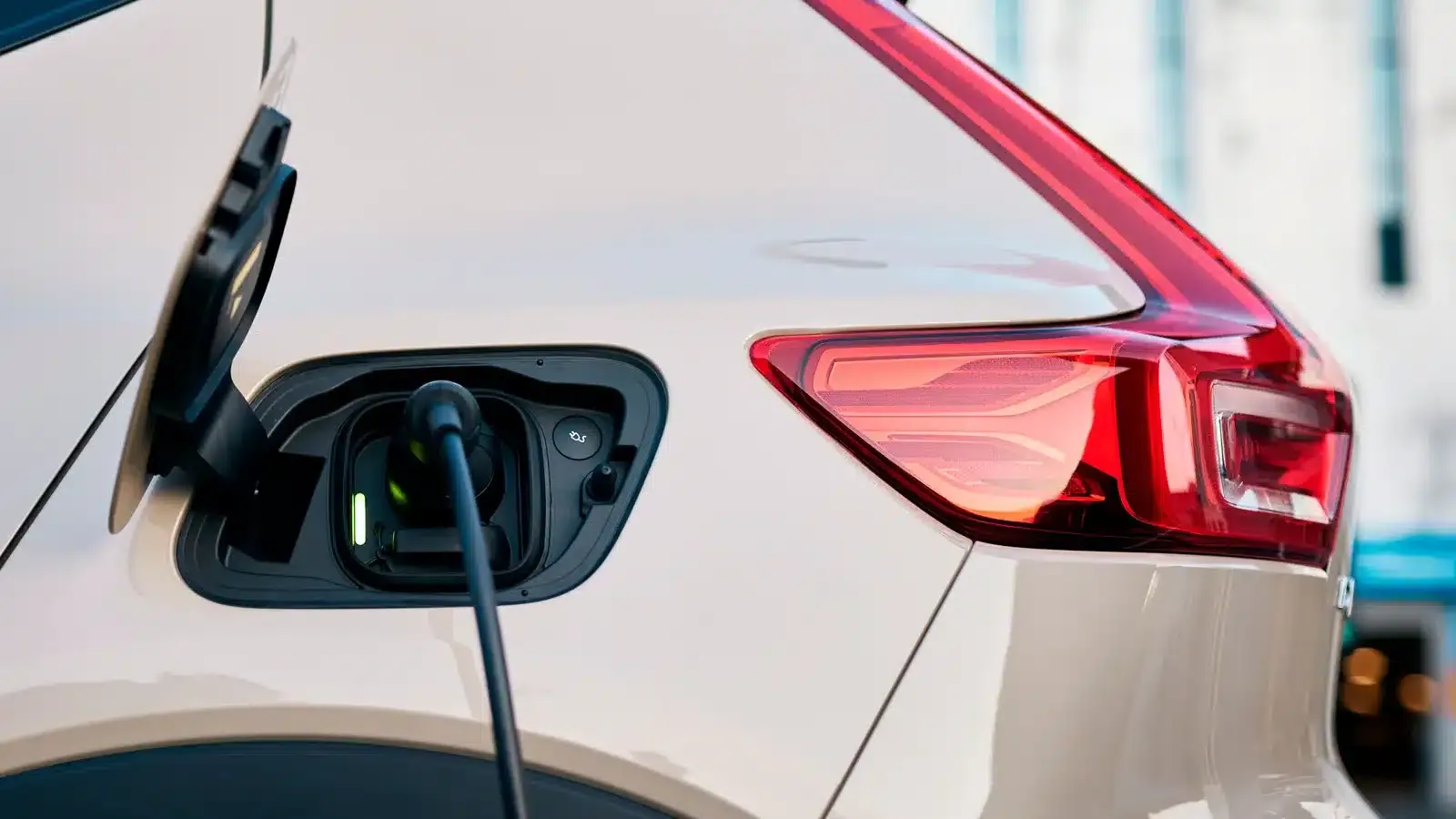 Detalle-2-Volvo-XC40-Recharge-Los-Coches