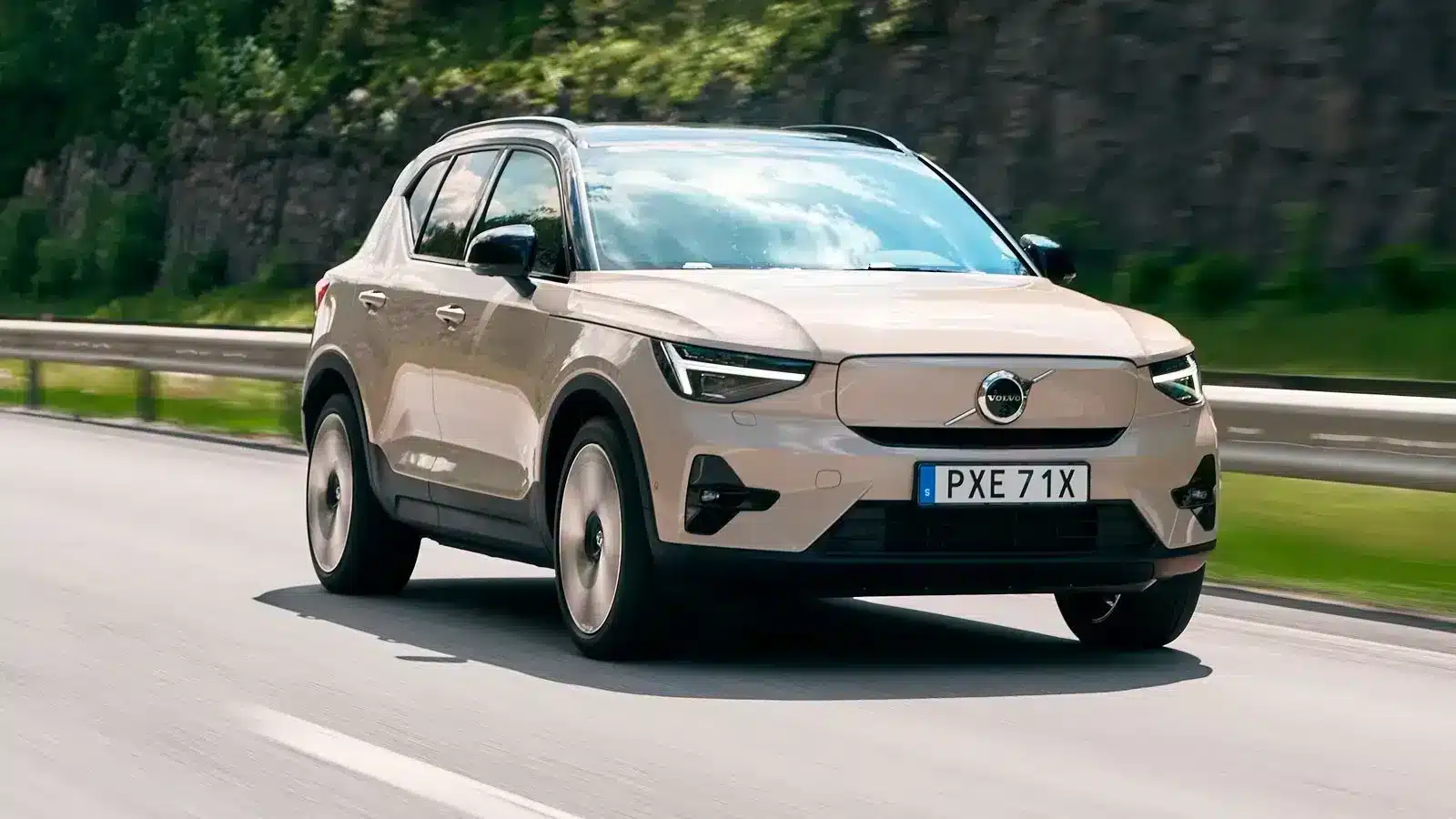Detalle-4-Volvo-XC40-Recharge-Los-Coches