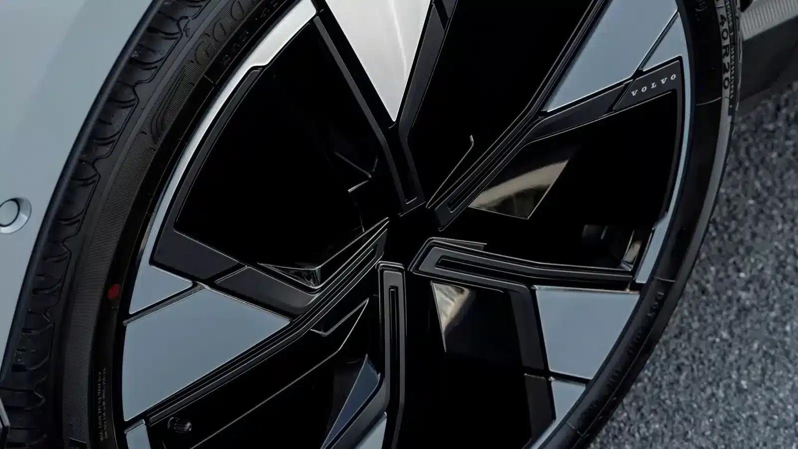 3-Detalle-Volvo-EX30-Electric-Los-Coches