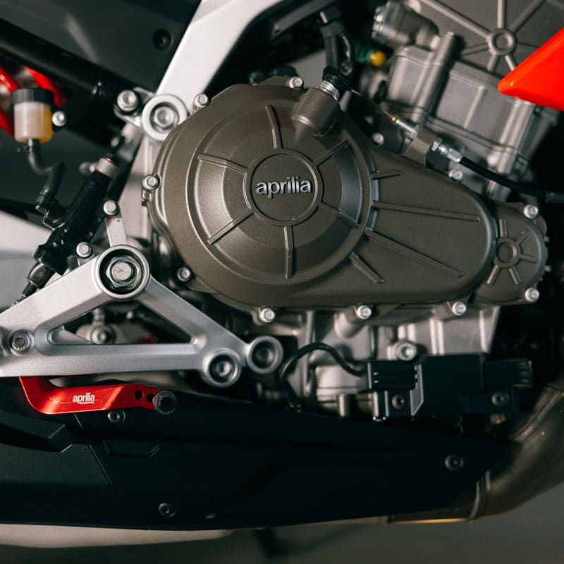 6-Galeria-Aprilia-Tuono-457-Los-Coches