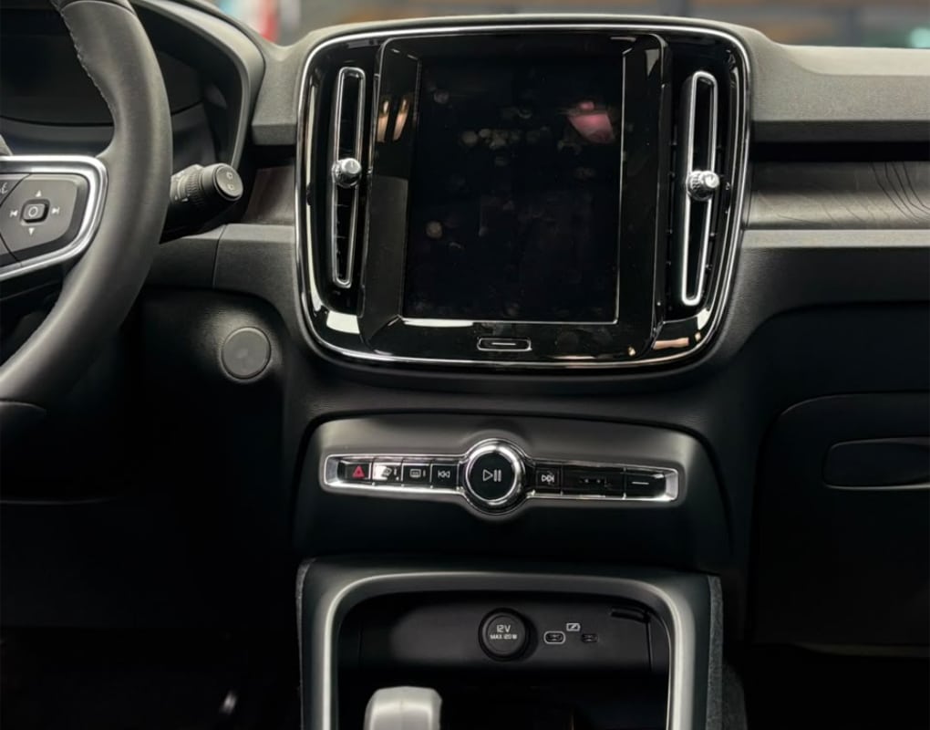 VOLVO XC40 RECHARGE PLUS PURE ELEC NSK766
