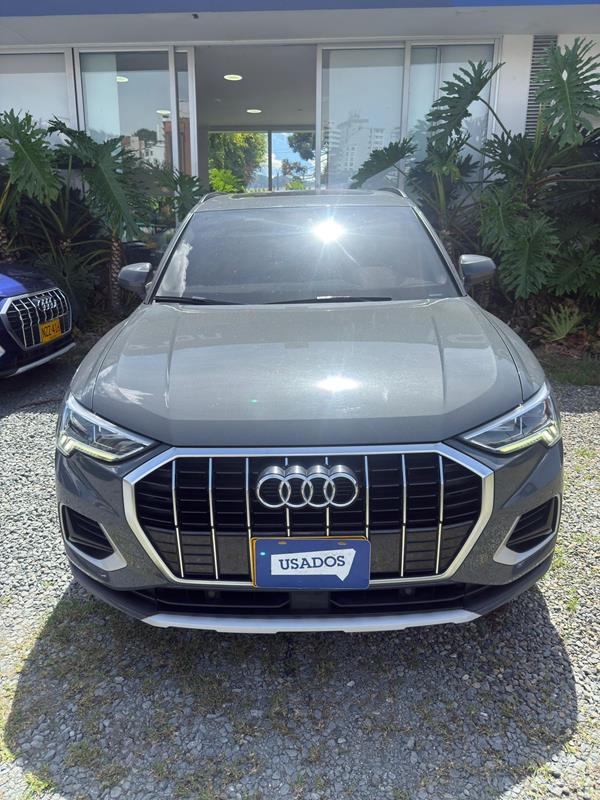 AUDI Q3 AMBITION 1.4 AT 4X2