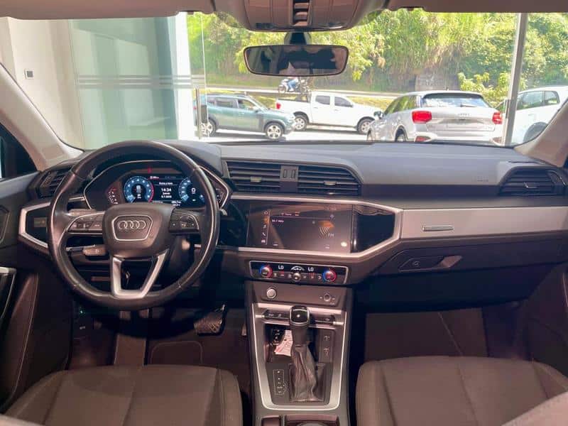 AUDI Q3 ATTRACTION AT 1.4T