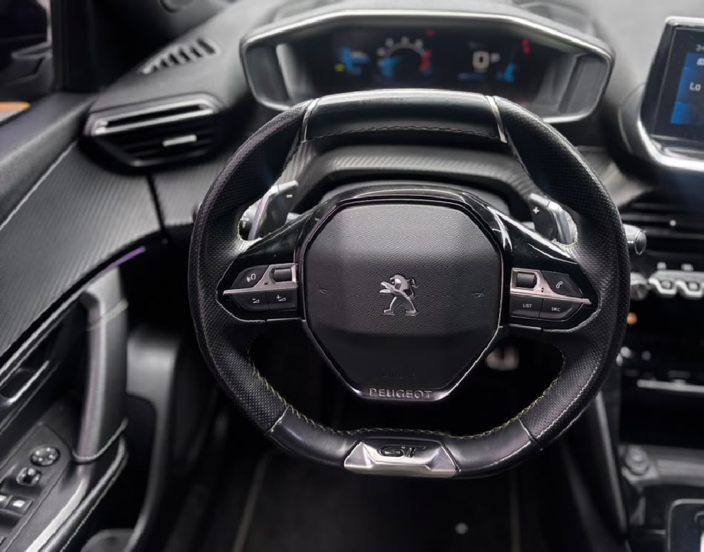 PEUGEOT 2008 GT LINE KUY398