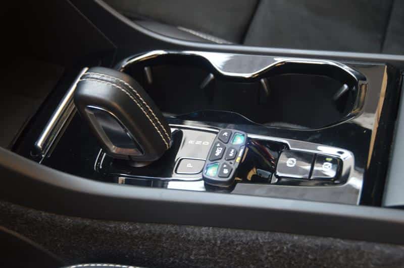 VOLVO XC40 T5 R DESING 2.0 AT GASOLINA BLINDAJE 2 GVM453