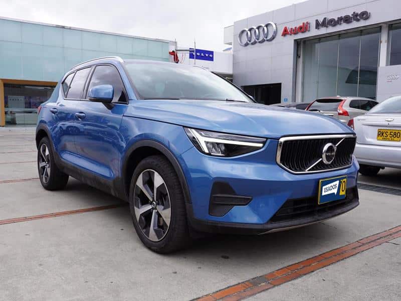 VOLVO XC 40 PLUS B 4 2,0 AT HIBRIDO LNY070