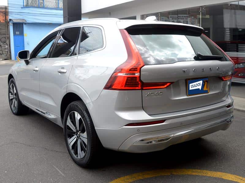 VOLVO XC 60 PLUS T8 2.0 AT HIBRIDA ENCHUFABLE NIY097