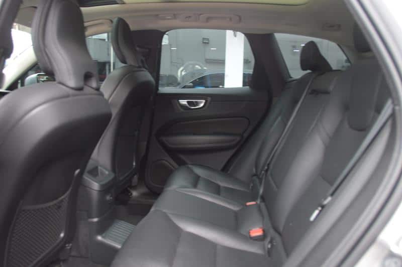 VOLVO XC 60 PLUS T8 2.0 AT HIBRIDA ENCHUFABLE NIY097