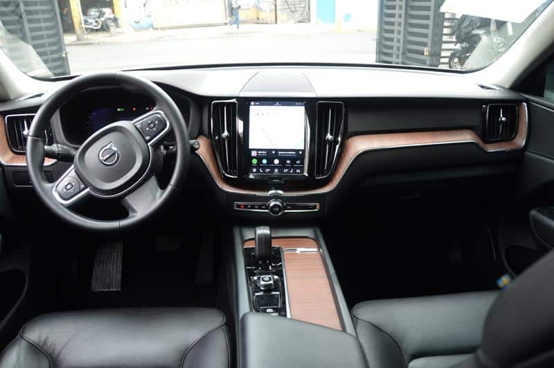 VOLVO XC 60 PLUS T8 2.0 AT HIBRIDA ENCHUFABLE NIY097