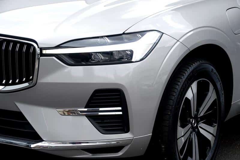 VOLVO XC 60 PLUS T8 2.0 AT HIBRIDA ENCHUFABLE NIY097
