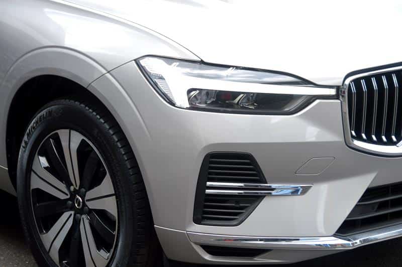 VOLVO XC 60 PLUS T8 2.0 AT HIBRIDA ENCHUFABLE NIY097