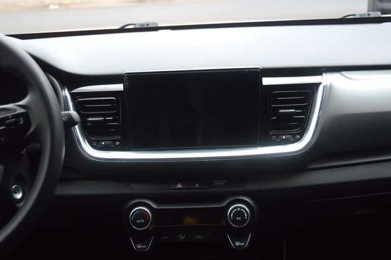 KIA STONIC DESIRE 1.0 MT HIBRIDO NKT073