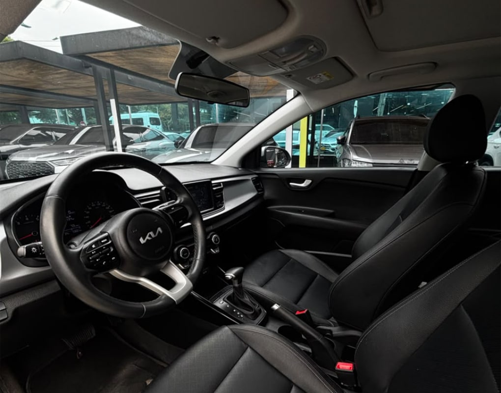 KIA RIO ZENITH SEDAN IDQ218