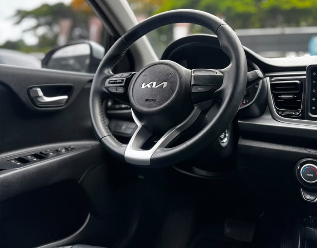 KIA RIO ZENITH SEDAN IDQ218