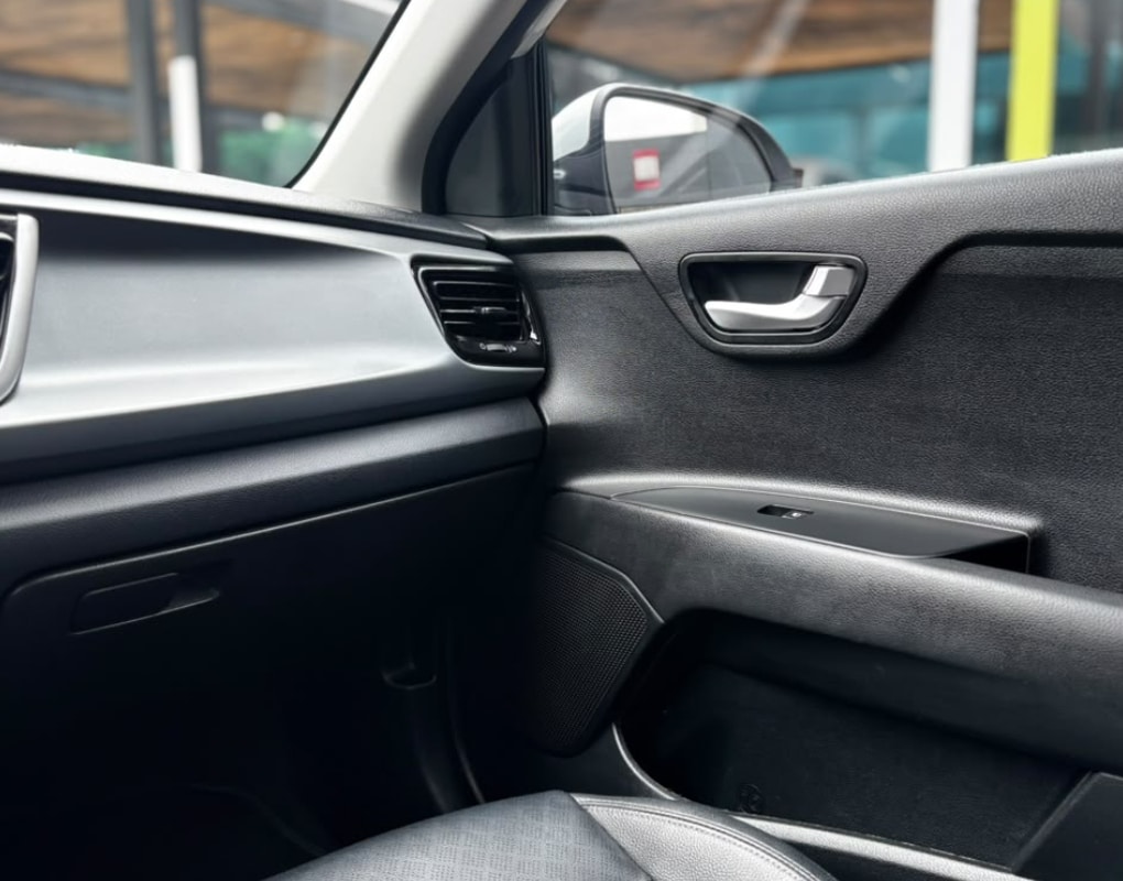KIA RIO ZENITH SEDAN IDQ218