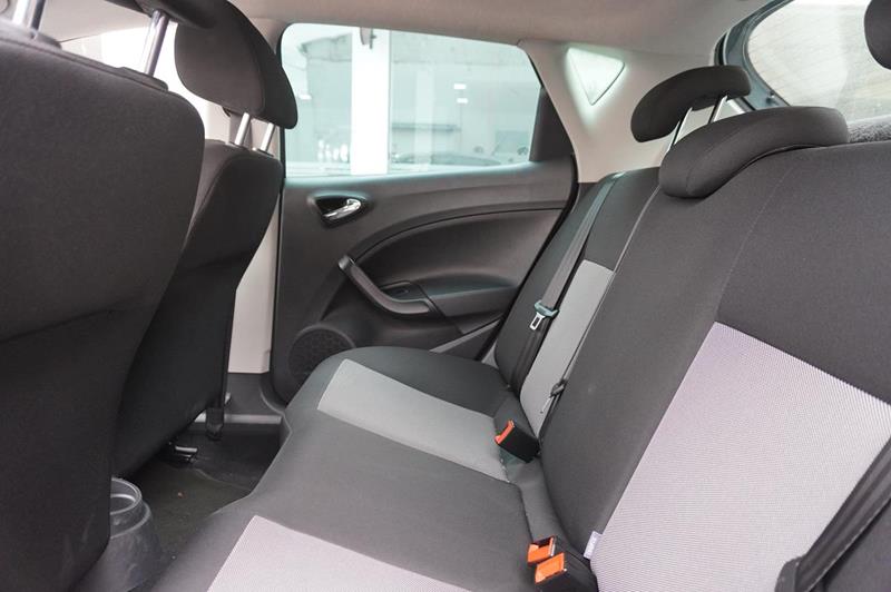 SEAT IBIZA REFERENCE 1.6CC AT DXM268