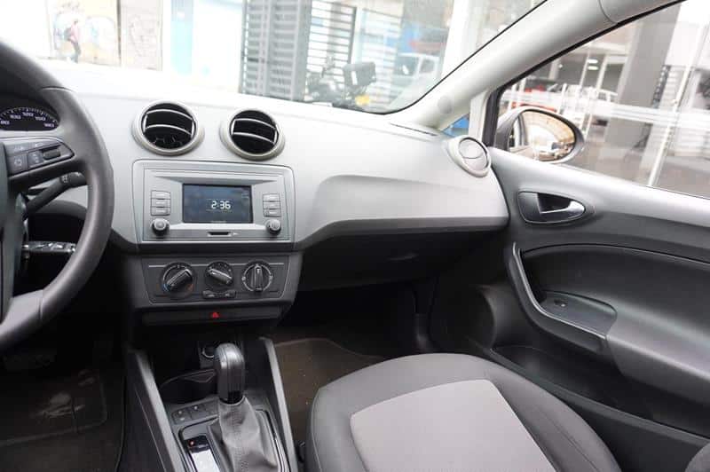 SEAT IBIZA REFERENCE 1.6CC AT DXM268