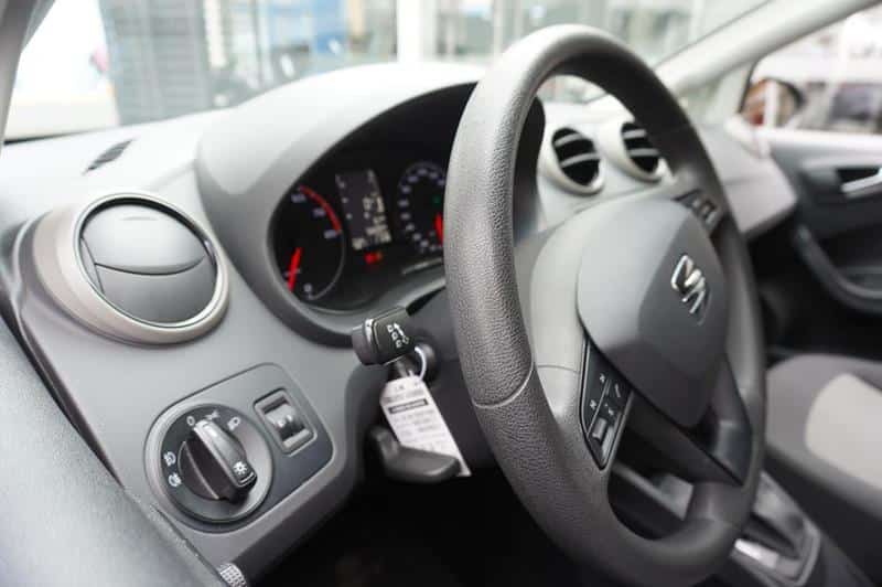 SEAT IBIZA REFERENCE 1.6CC AT DXM268