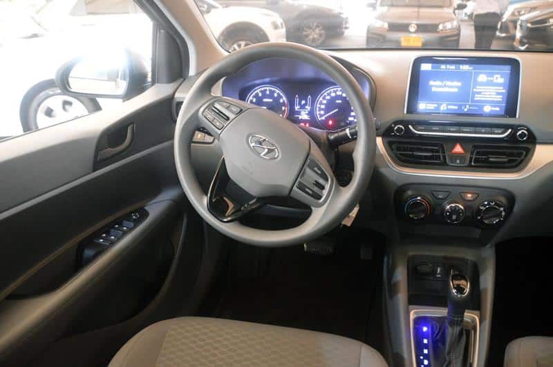 HYUNDAI ACCENT ADVANCE 1.6CC AT SEDAN KSN366
