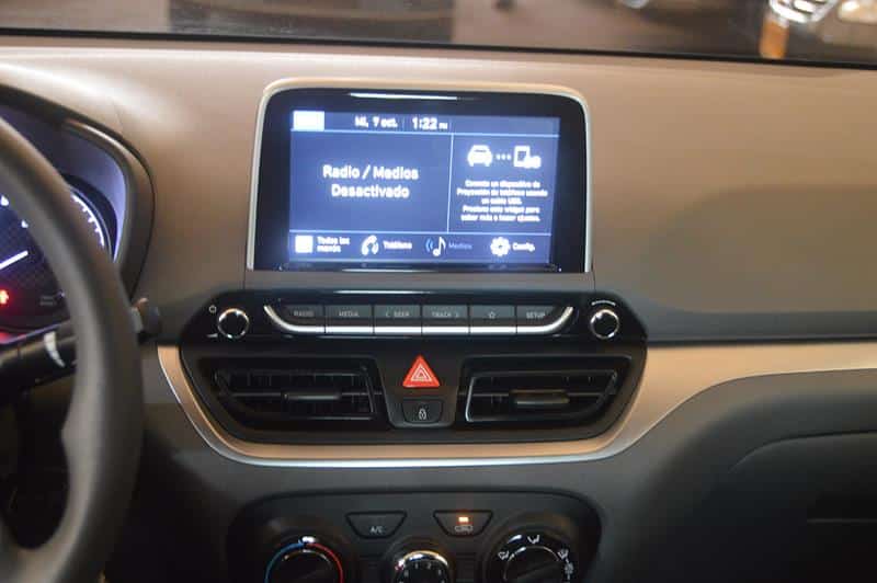 HYUNDAI ACCENT ADVANCE 1.6CC AT SEDAN KSN366