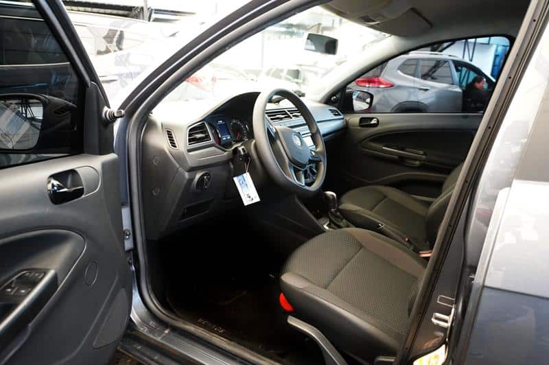 VOLKSWAGEN VOYAGE TRENDLINE 1.6CC AT