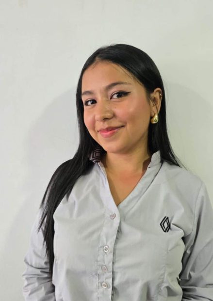 FOTO DE ASESORA
